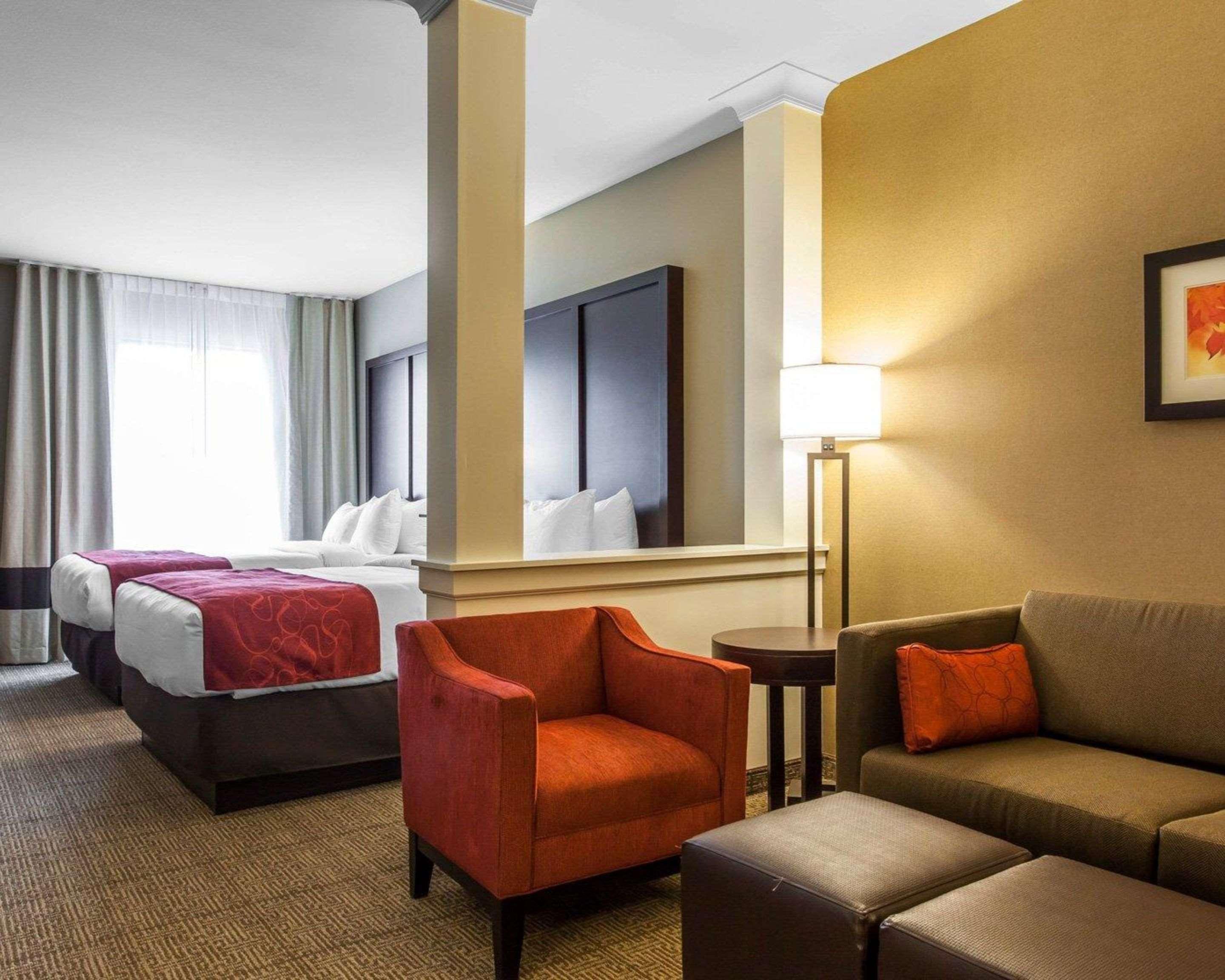 Comfort Suites-Youngstown North Buitenkant foto