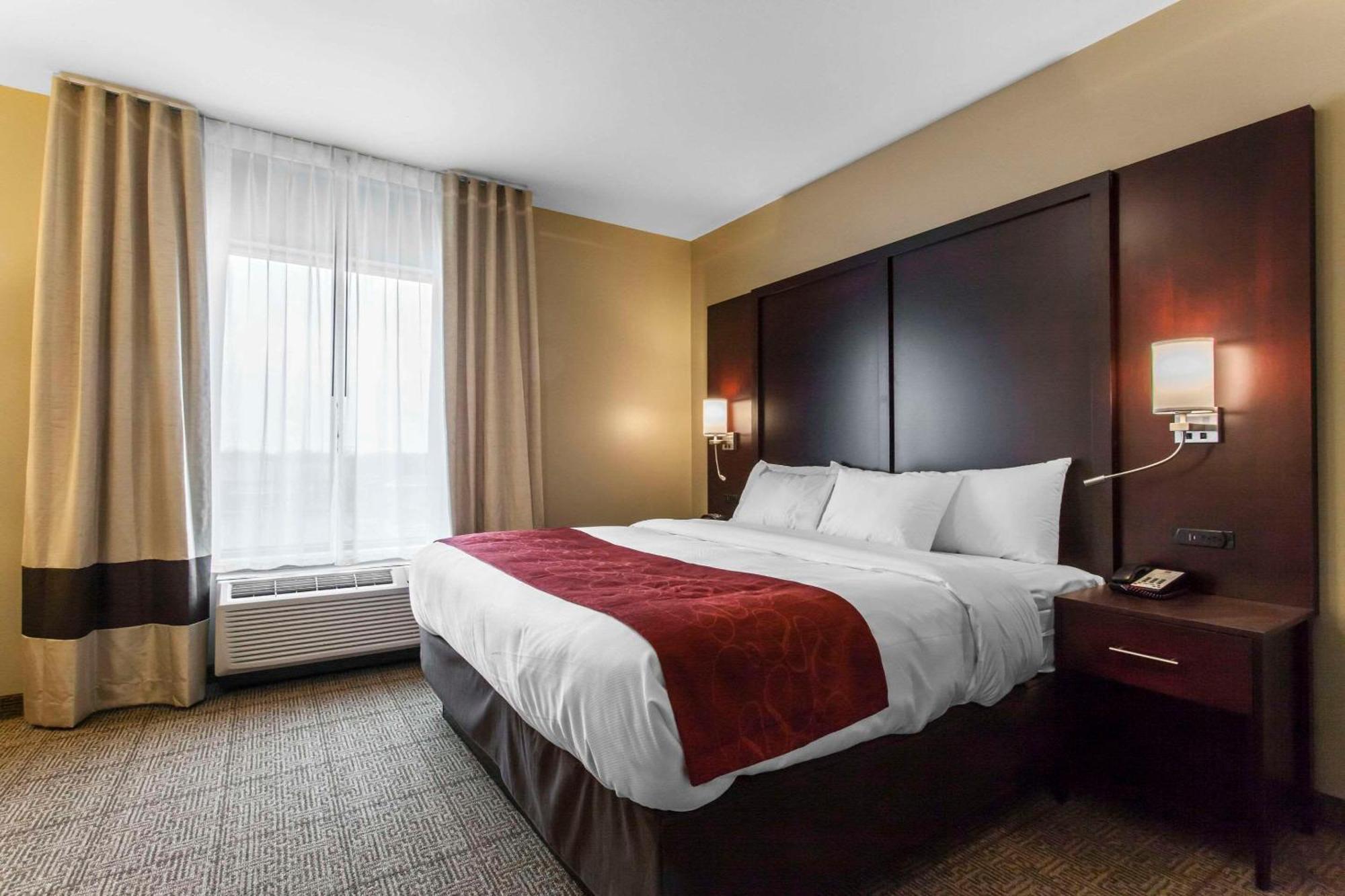 Comfort Suites-Youngstown North Buitenkant foto